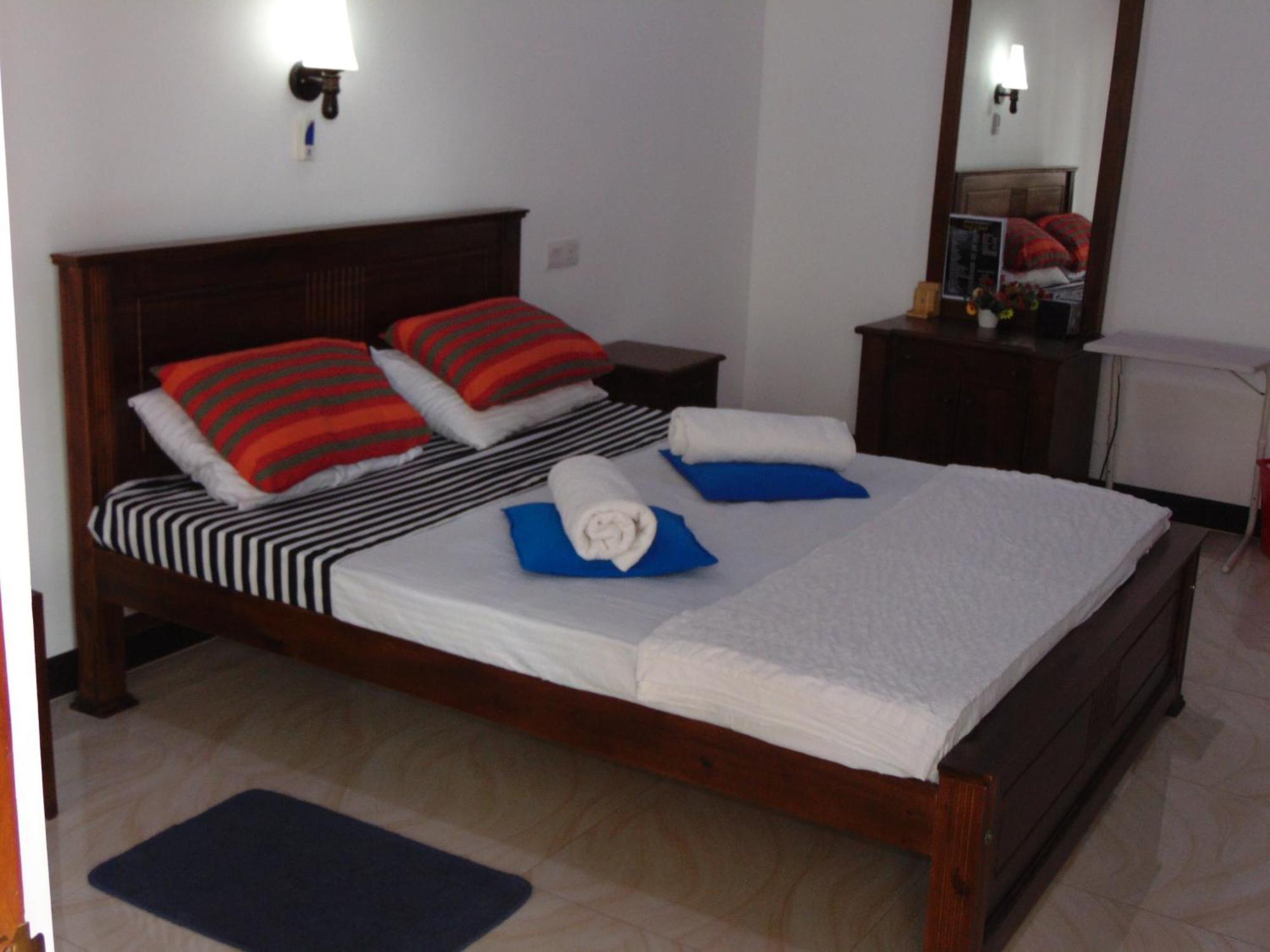 Innovick Residence แคนดี้ ภายนอก รูปภาพ